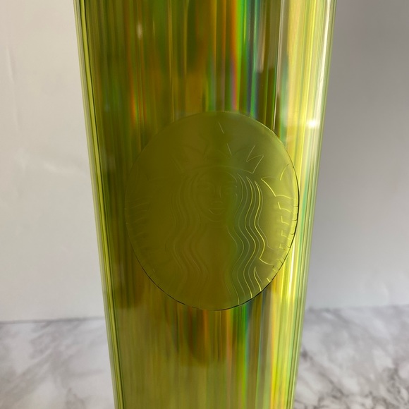 NWOT Starbucks Summer ‘23 Lime Green Diamond Cut Top and Straw - Picture 2 of 3